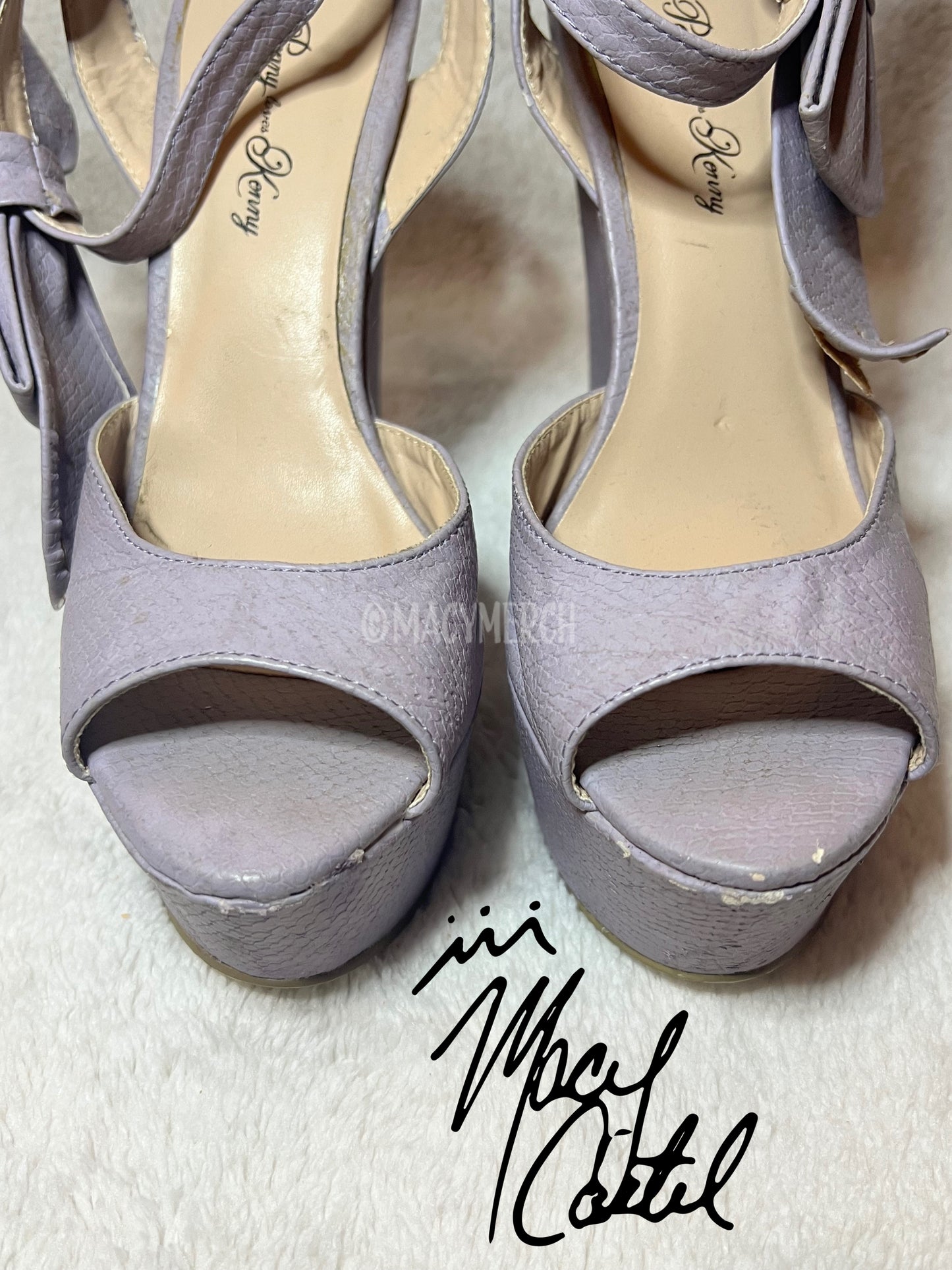 WORN- Lavender Wedges